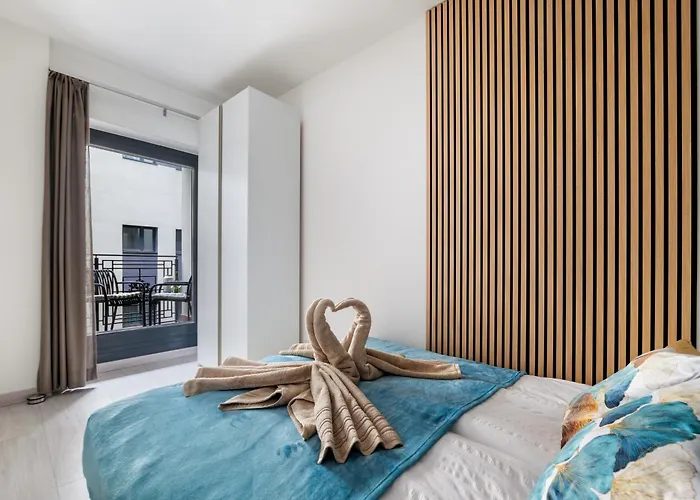 Rames-cosmo Downtown With Rooftop Pool Budapest