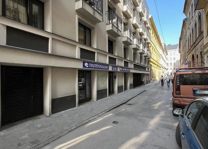 Apartamento Rames-cosmo Downtown With Rooftop Pool Budapeste