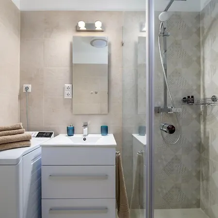 Rames-cosmo Downtown With Rooftop Pool Apartamento *