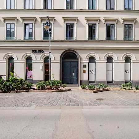 Rames-cosmo Downtown With Rooftop Pool *