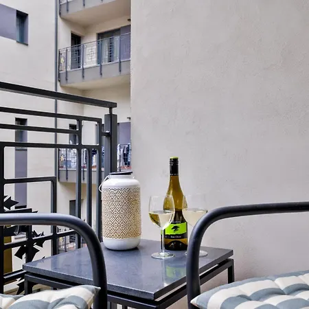 Rames-cosmo Downtown With Rooftop Pool *