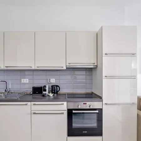 Rames-cosmo Downtown With Rooftop Pool *